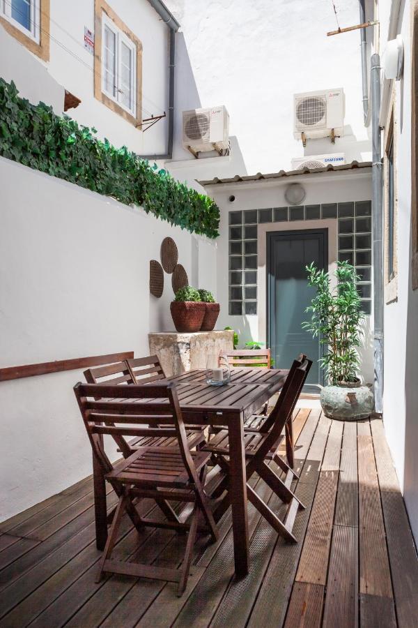 Alfama Terrace Apartment With Authentic XVIII Tiles And Historic Notes 3 Bedrooms & 2 Bathrooms Ac Lisbon Exterior photo