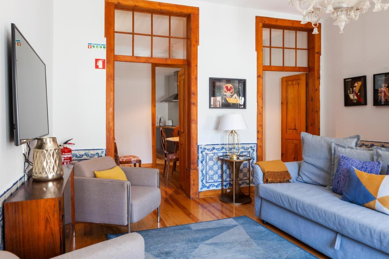 Alfama Terrace Apartment With Authentic XVIII Tiles And Historic Notes 3 Bedrooms & 2 Bathrooms Ac Lisbon Exterior photo