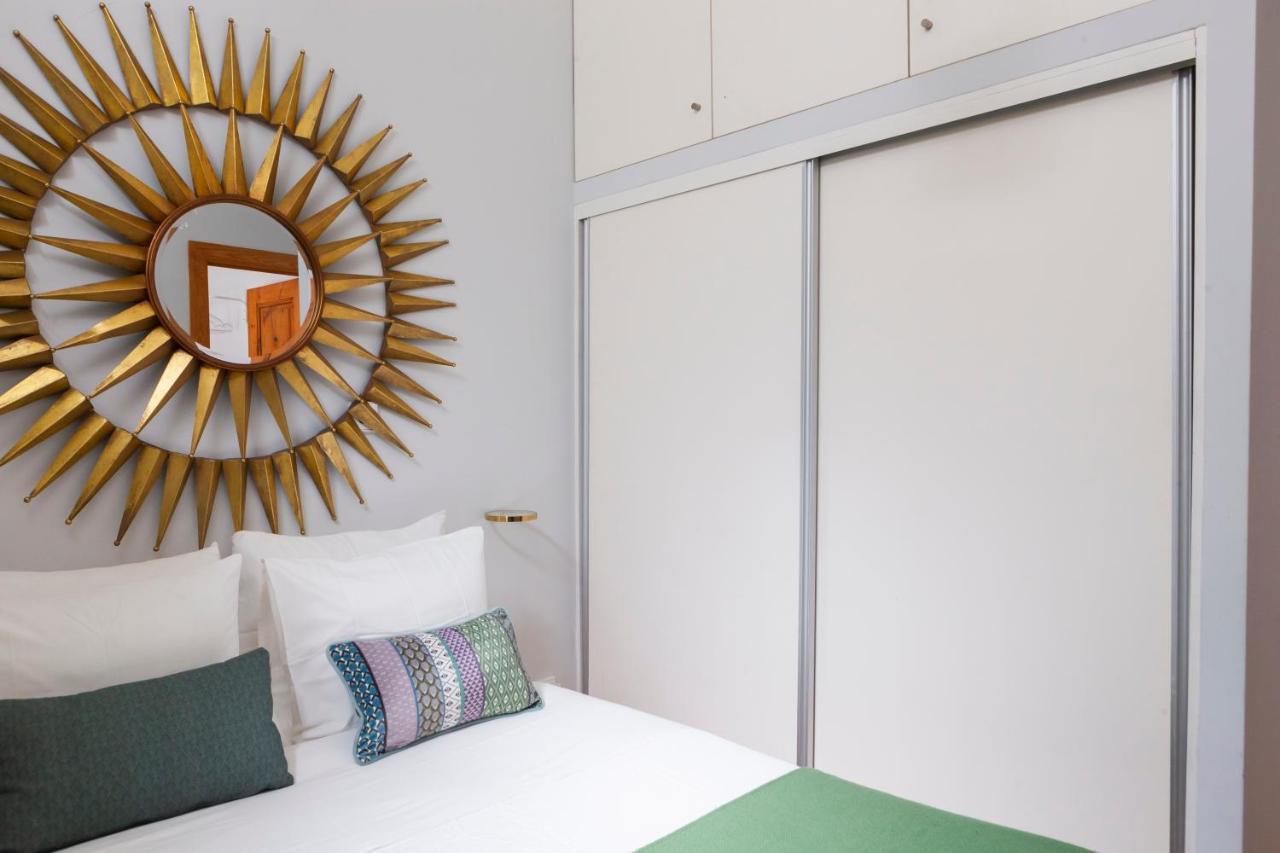 Alfama Terrace Apartment With Authentic XVIII Tiles And Historic Notes 3 Bedrooms & 2 Bathrooms Ac Lisbon Exterior photo