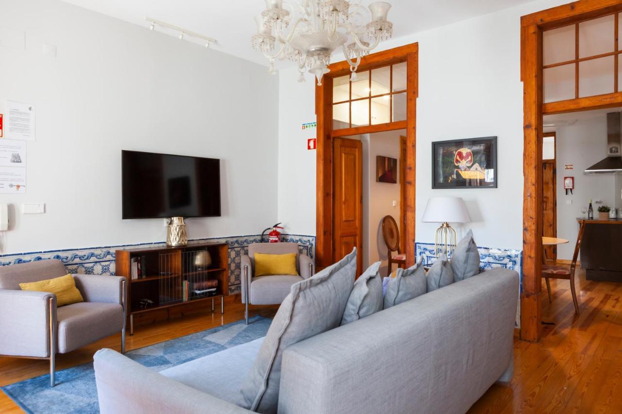 Alfama Terrace Apartment With Authentic XVIII Tiles And Historic Notes 3 Bedrooms & 2 Bathrooms Ac Lisbon Exterior photo