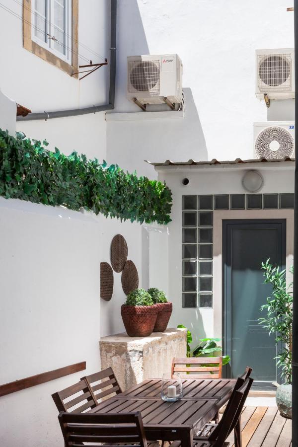 Alfama Terrace Apartment With Authentic XVIII Tiles And Historic Notes 3 Bedrooms & 2 Bathrooms Ac Lisbon Exterior photo