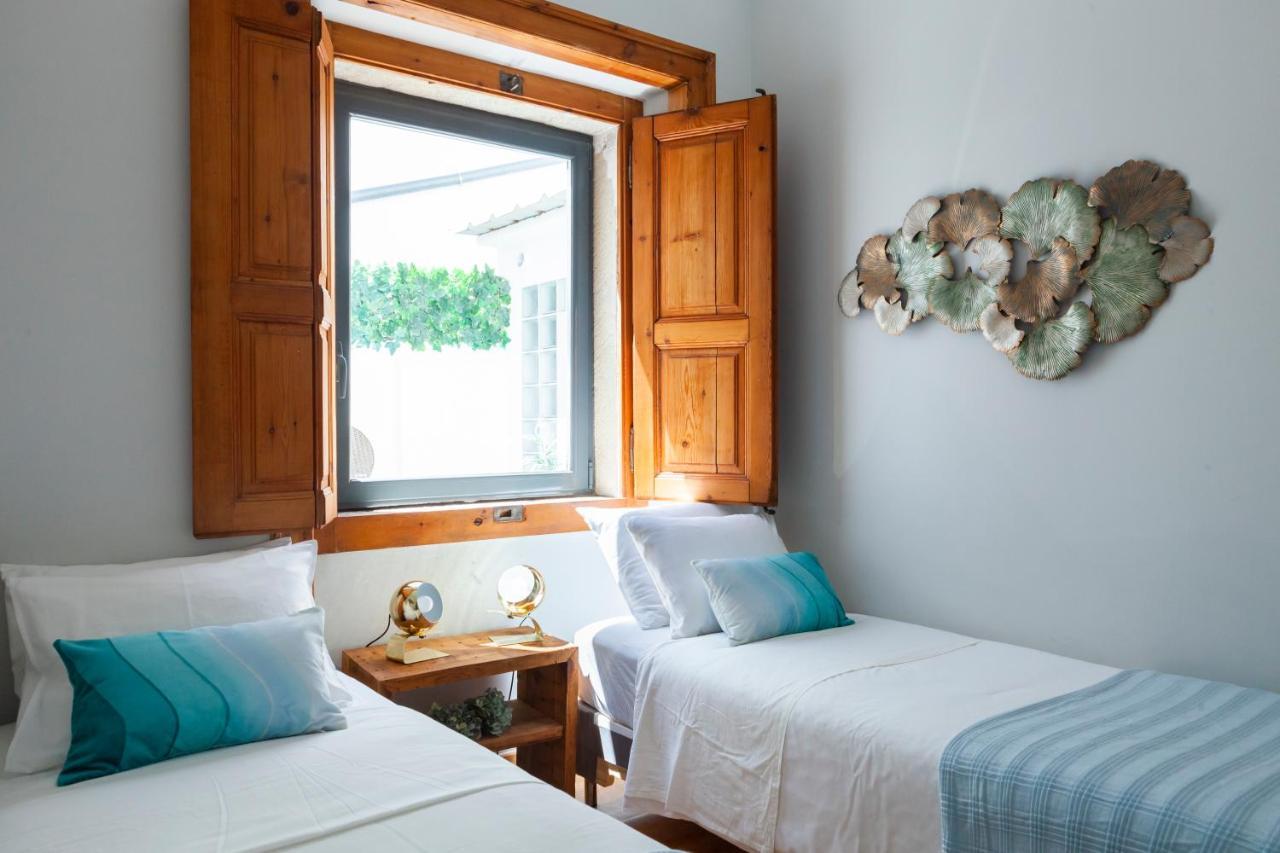 Alfama Terrace Apartment With Authentic XVIII Tiles And Historic Notes 3 Bedrooms & 2 Bathrooms Ac Lisbon Exterior photo