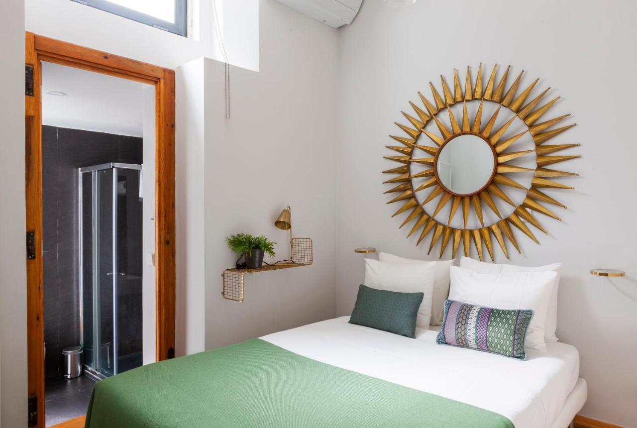 Alfama Terrace Apartment With Authentic XVIII Tiles And Historic Notes 3 Bedrooms & 2 Bathrooms Ac Lisbon Exterior photo
